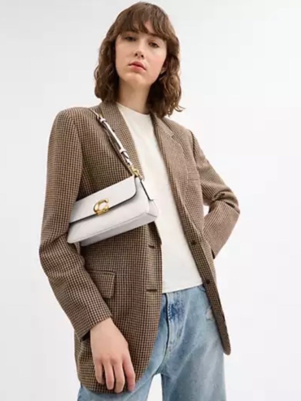 Coach Cream Jet Shoulder Bag in Chalk(FREE COACH SHIRT GWP) - Picture 6 of 15